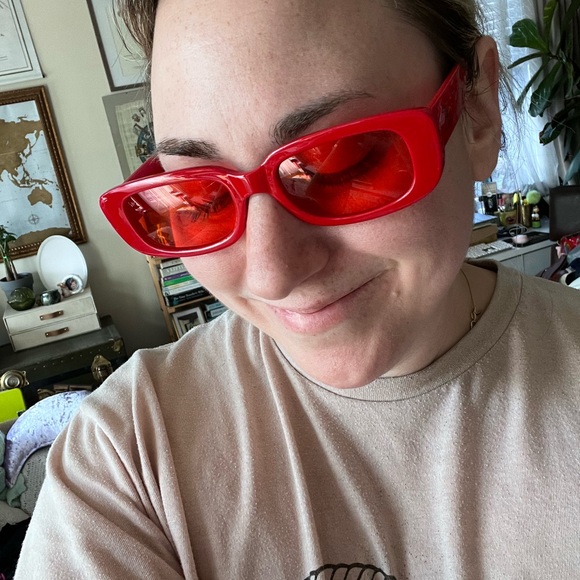 RARE* NEVER WORN* Alaska RED FOR FILTH™️ tour merch sunglasses signed by Alaska - Picture 8 of 14